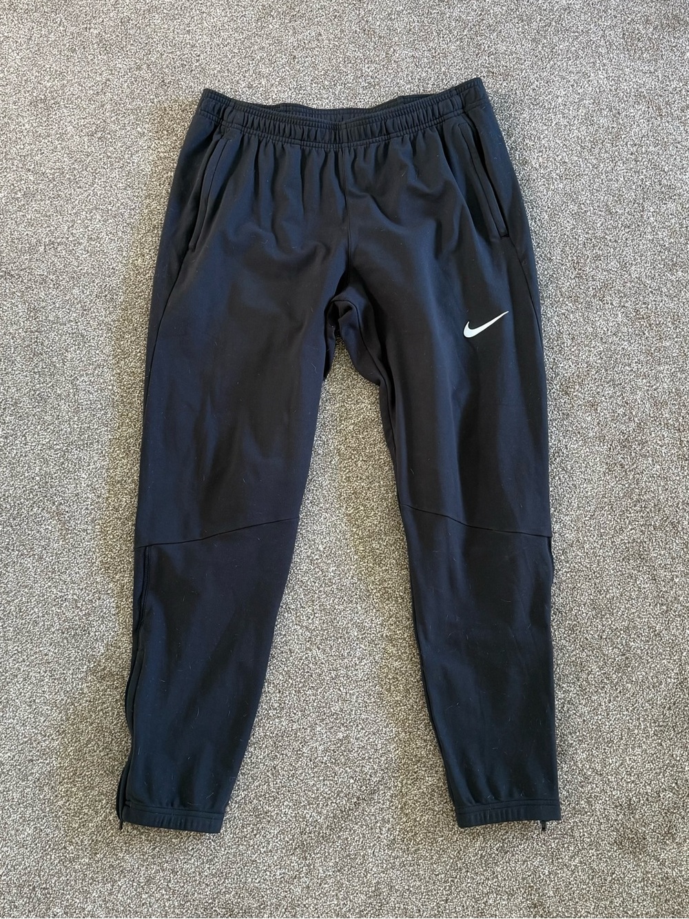 NIKE Men’s Black Athletic Jogger Pants - Sz M